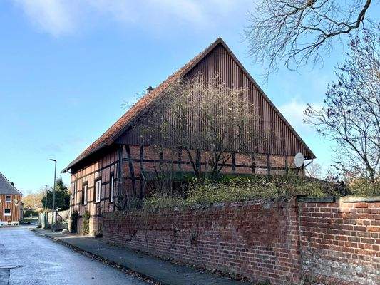 Giebelseite Gebäude