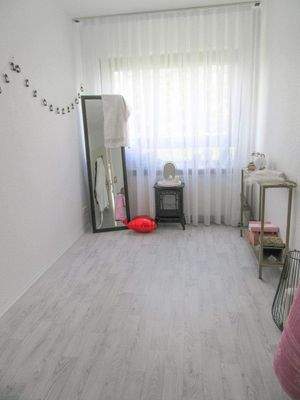 Kinder-/Arbeitszimmer