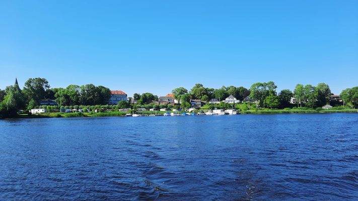 Blick von der Eider auf Stapel