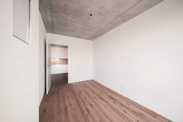 Zimmer mit Blick zur Wohnküche - HERDERGÄRTEN 3.4.2