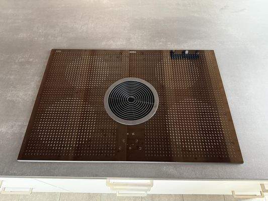 Kochfeld mit "Bora"-Abzug