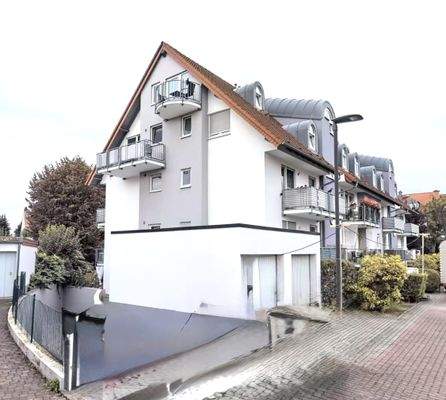 Außen-Einfahrt Tiefgarage