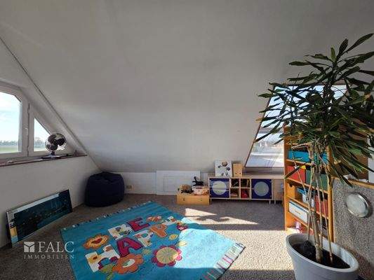 Studio/ Dachgeschoss