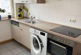 .. mit Einbauküche !