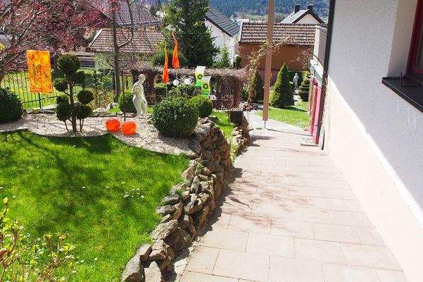 Weg zum Garten