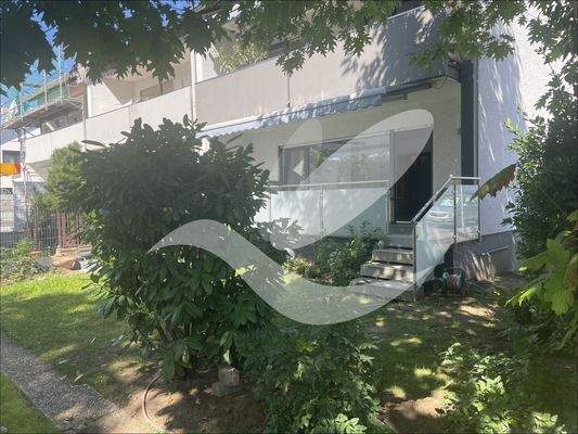 AEC8A4FF-C8B7-4521-B51D-E1324AFBAF8A