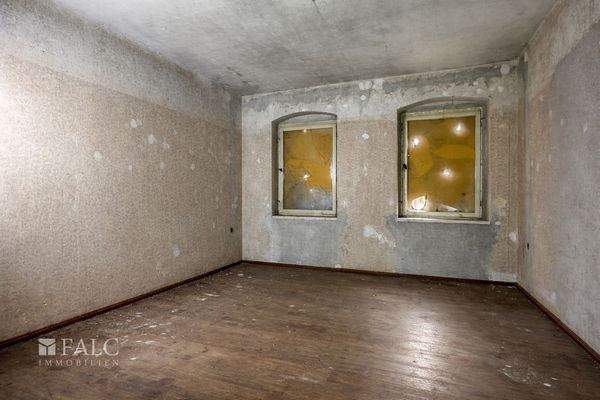 Schlafzimmer OG - Ist-Zustand (leergeräumt)