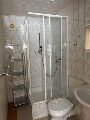 Kleine Wohnung, Dusche