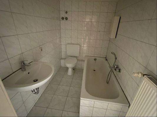 DG rechts - Badezimmer