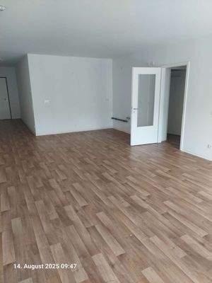 Wohnzimmer mit Küchenbereich