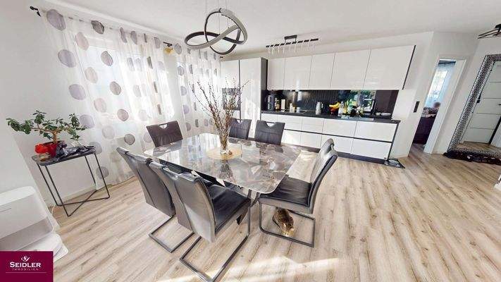 Offener Ess- Küchenbereich