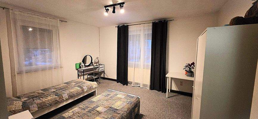 2. Schlafzimmer/Arbeitszimmer