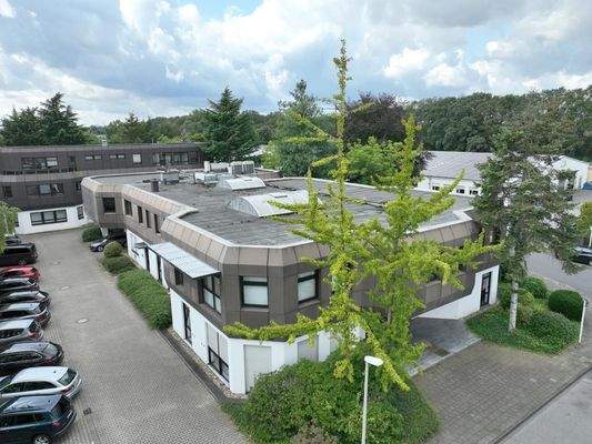 Rückseite mit Stellpätzen