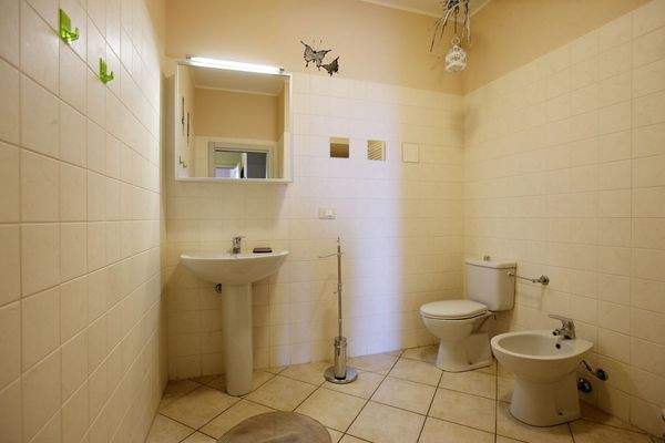 2-Zimmer-Wohnung Nr. 5 mit Terrasse und Garten