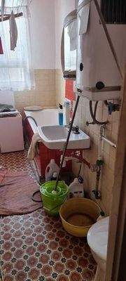 Wannenbad renovierungsbedürftig