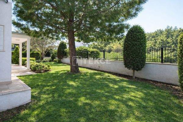 Triplex Villa with a Private Pool in Antalya