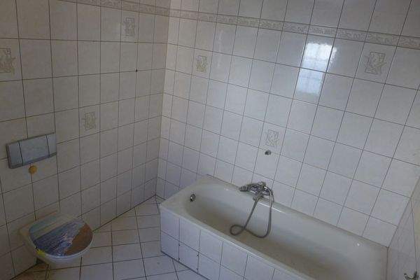 Badezimmer II OG 