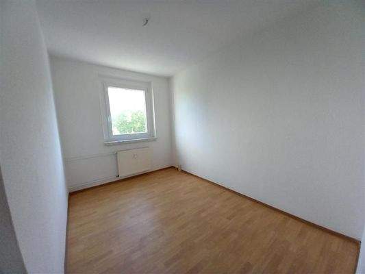 Leeres Zimmer mit Fenster