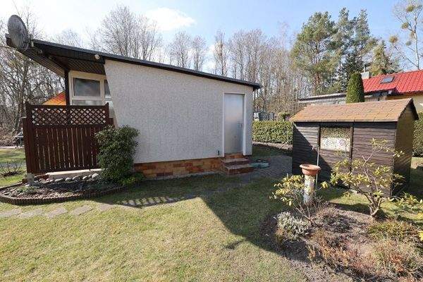 seitliche Hausansicht