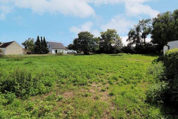 Grundstück Seitenansicht