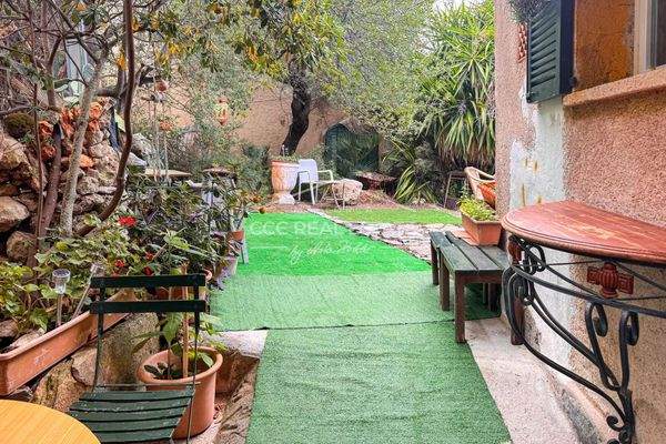 Terrassenbereich mit...