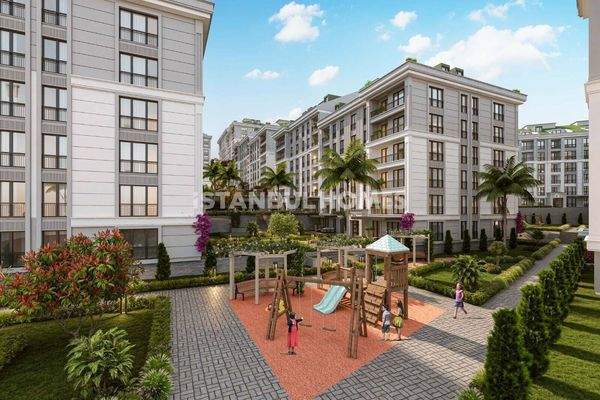 Luxury Flats in a Complex with Rich Amenities in Büyükçekmece