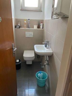 Toilette - Angestellte 