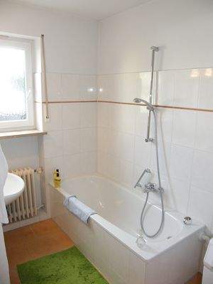 Badezimmer Bild 1.JPG