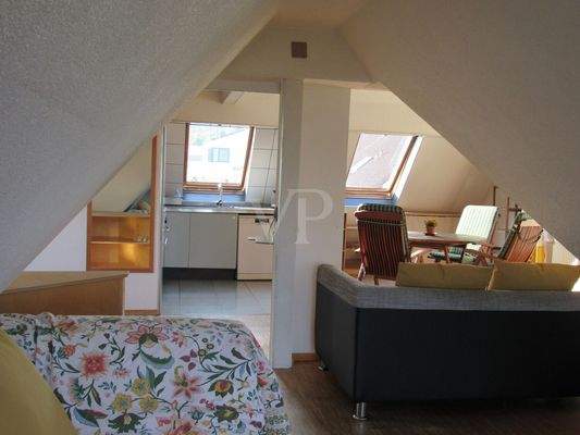 DG II, Wohn- und Essbereich