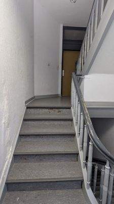 6_Treppenhaus zu Whg.3.jpg