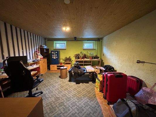 Zimmer im Kellergeschoss