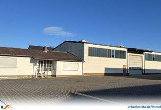 Bürogebäude und Lagerhalle 2