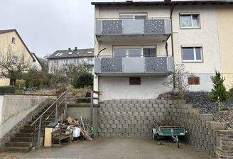 Straßenansicht Gebäude