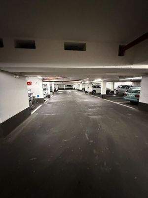 Tiefgarage Stellplatz 14