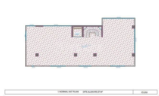 Business Center Near Metro on Busy Street in Üsküdar Istanbul