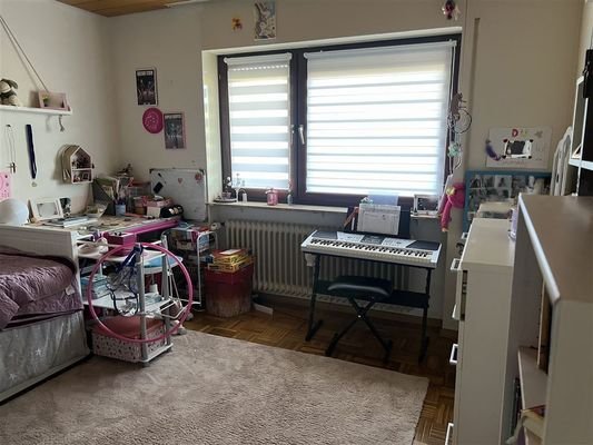 Kinderzimmer EG