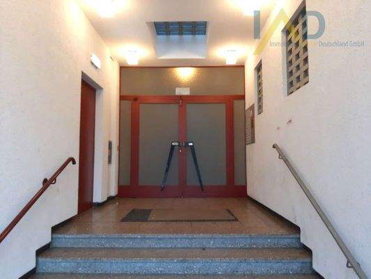 b9ac5f53-4759-45f0-a8c3-2ebae5