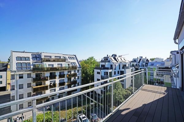 Dachgeschoß Balkon Ausblick