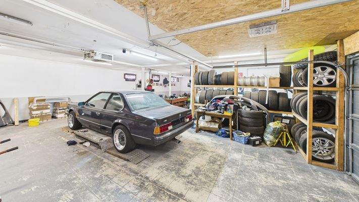 CAM03143G0-PR0190-STILL009