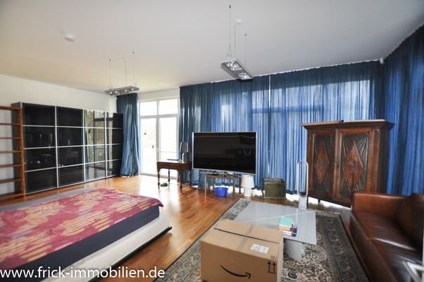 46-Schlafzimmer EG Hinterhaus.JPG