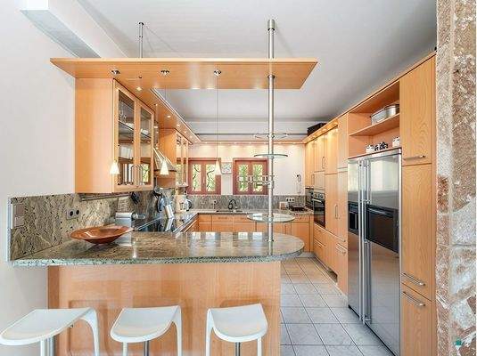 unblurimageai_SWOSES5364_1_6_Picture6