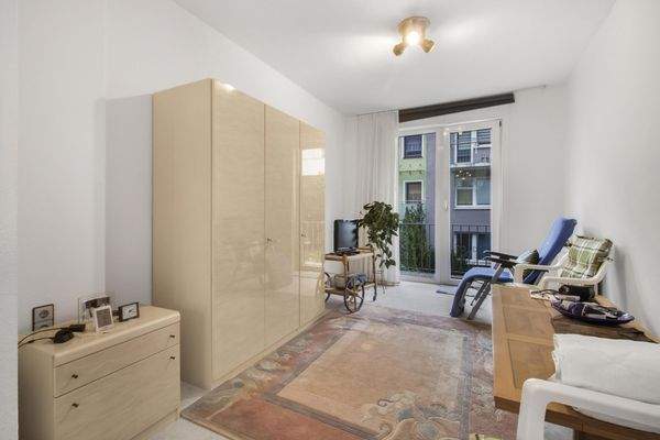 Zimmer im Hochparterre