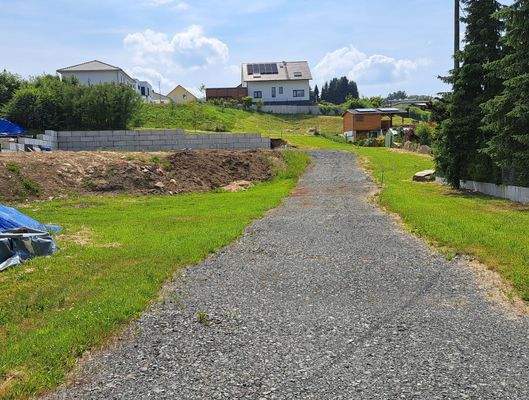Baustellenzufahrt fertig.jpg