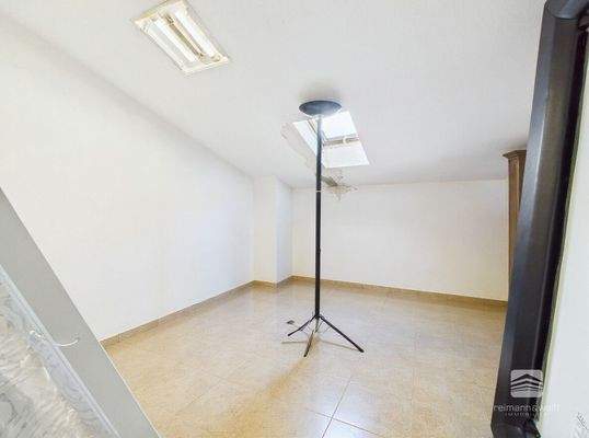 Schlafzimmer 4/7 (KI)