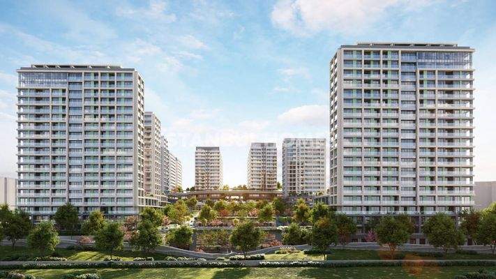 Real Estate for Sale in a Secure Complex in Kartal, Istanbul