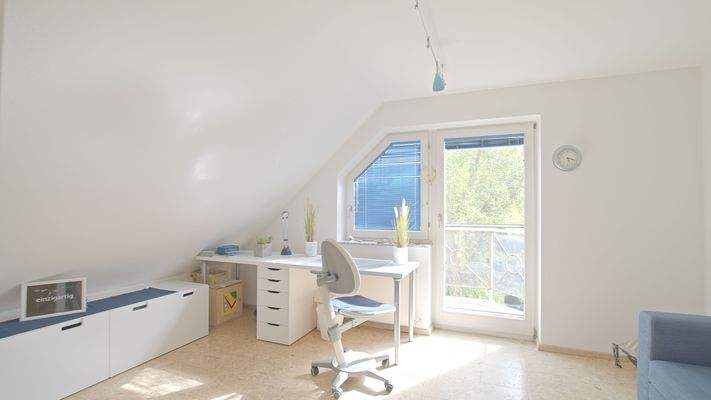 OG Kinderzimmer 3 mit Balkon