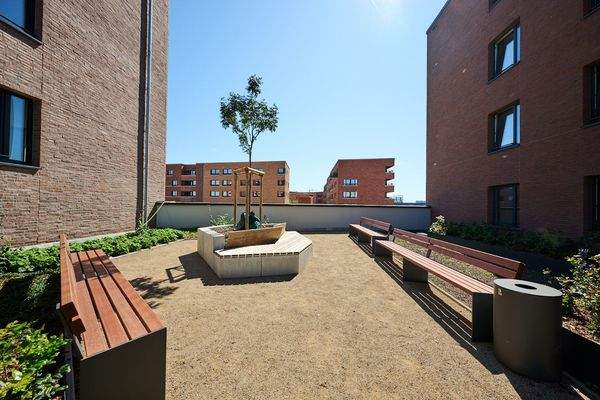 Sitzgelegenheit Innenhof