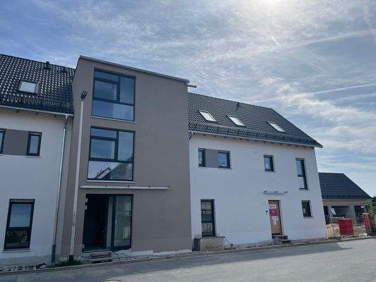 Waldhufe Haupteingang.jpg