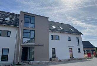 Waldhufe Haupteingang.jpg