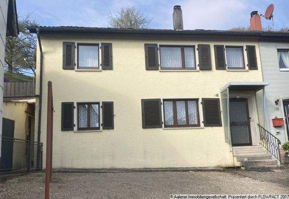 Geräumige Doppelhaushälfte